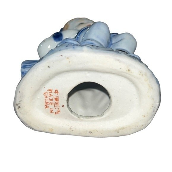 Vintage Porcelain Hand-painted Figurine Redhead Boy on Bench Playing Mandolin - Picture 12 of 12